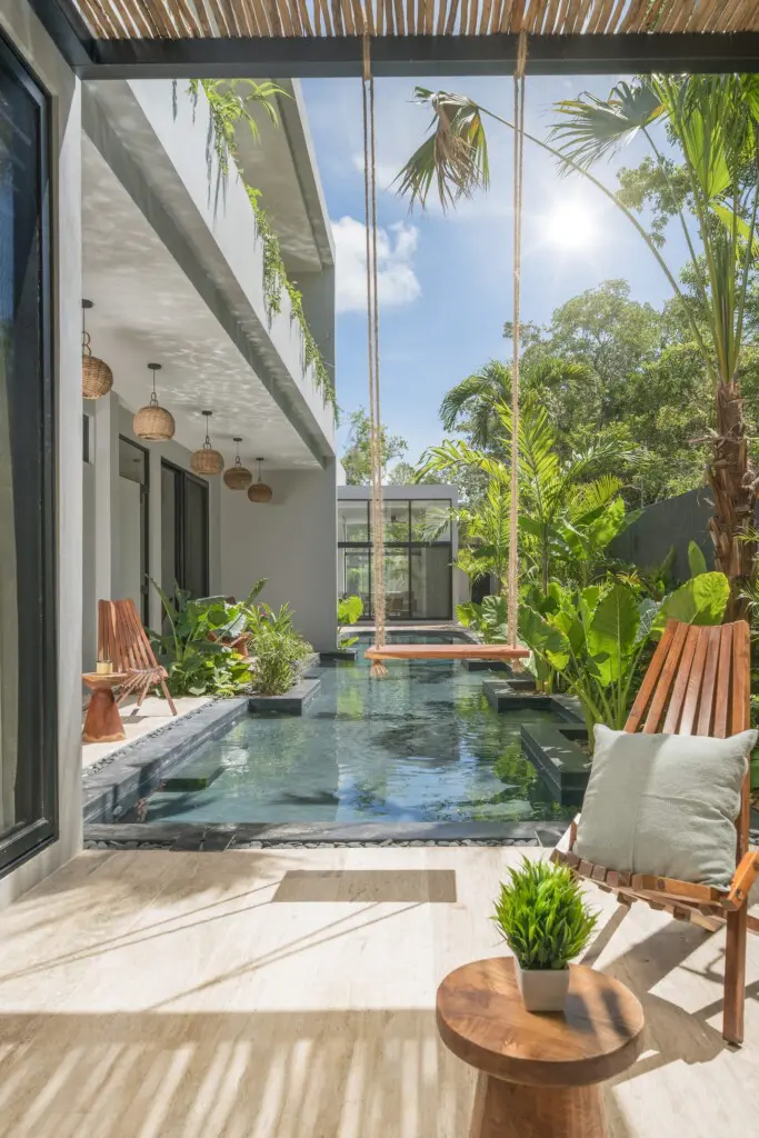 041e8322 76c5 4d38 8db1 2462240ce18c