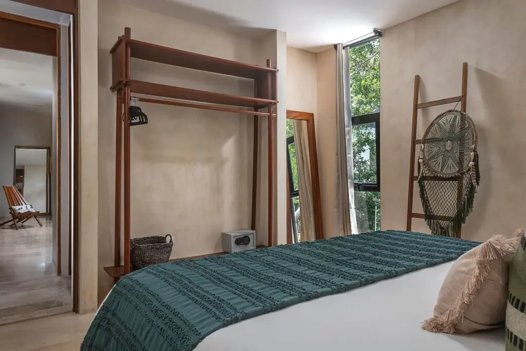 12717878 7cc9 42f6 9d27 caa5eed39458