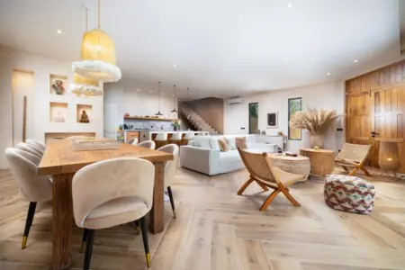 142e484d d699 4893 9862 d003d3b94e4d