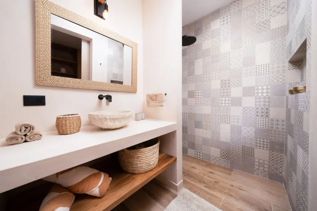 21ba3841 5556 41f3 9f5f 721a9682265f