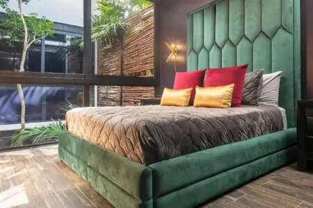 365d7452 3659 4e7c 9a7d 4e4c6cee907f