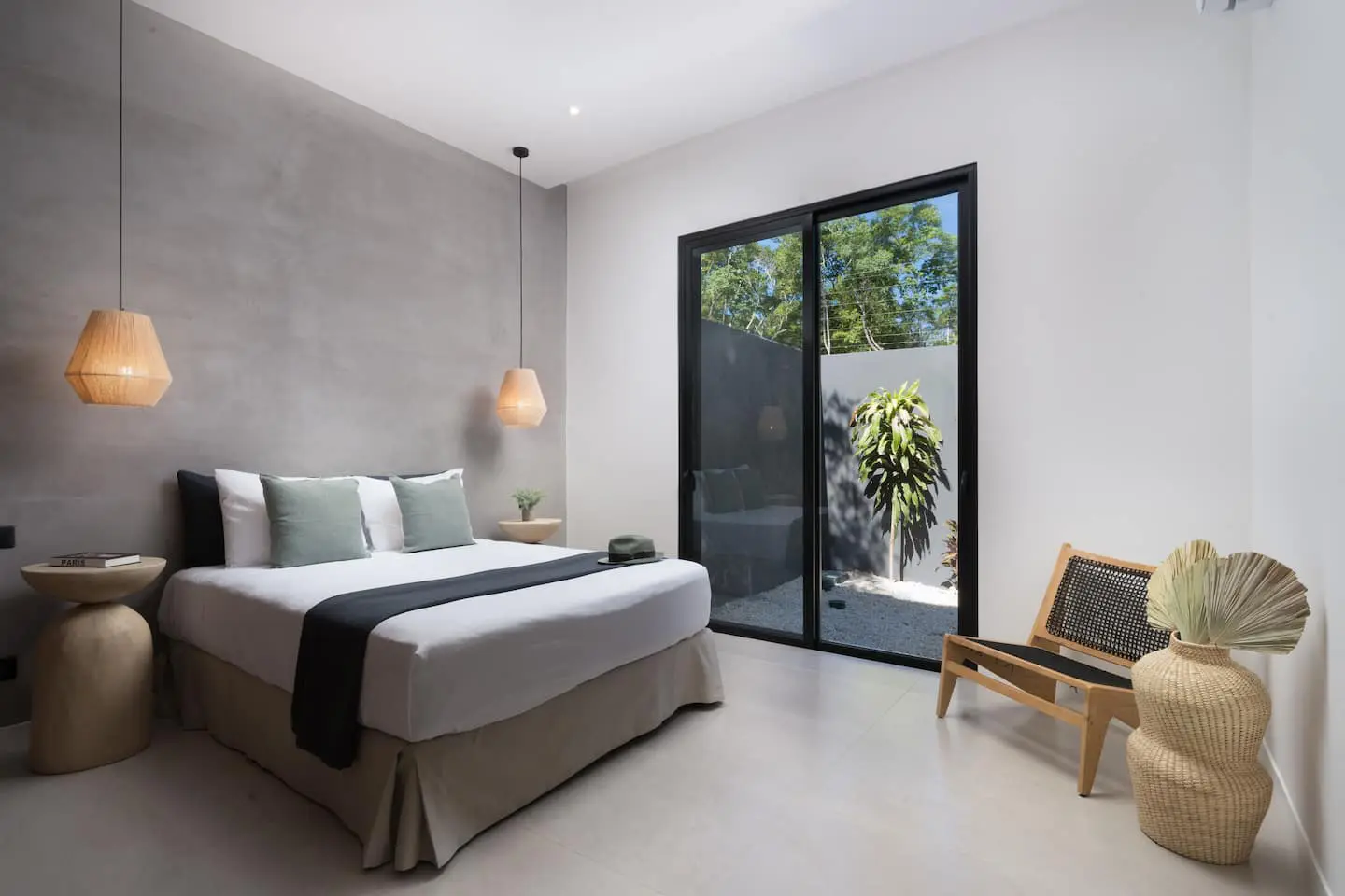 39b1f126 e4c3 47f7 90be 92ec46c43763