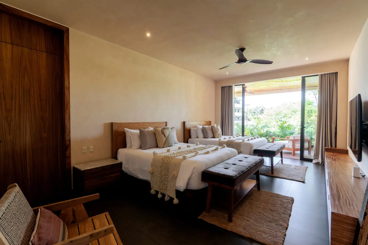 456babf7 c1e1 4909 99e1 1473476e3301