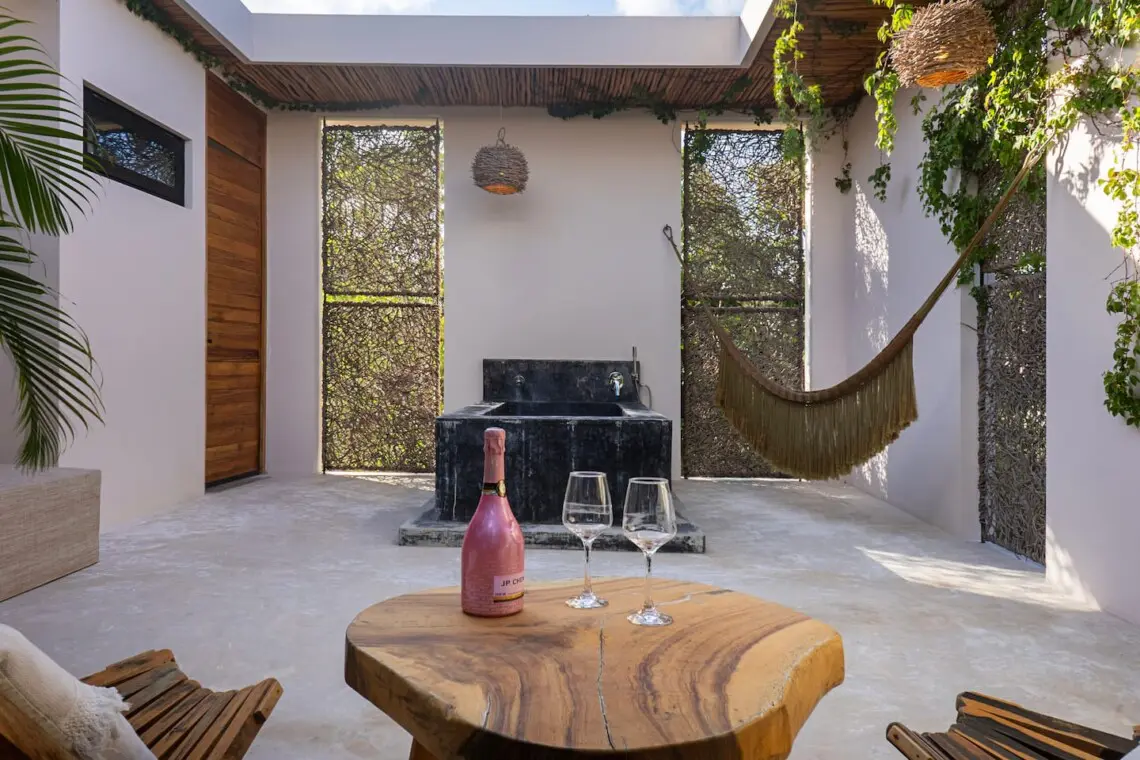 6c316ee5 e64b 48ed adb4 469c259e457e