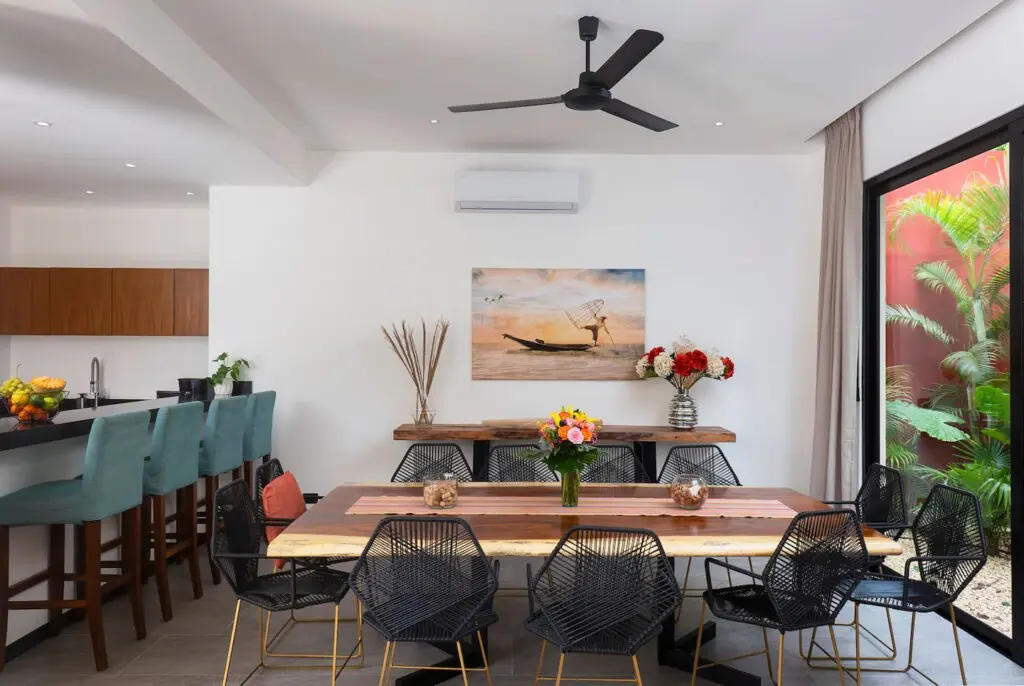 6d24bb69 1ab2 47df bffe 97704ed0d511