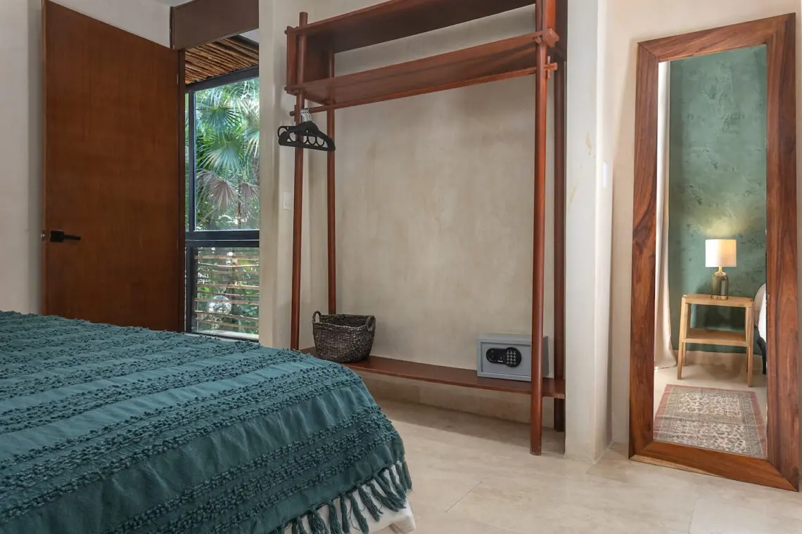 9c2d352d d4d7 476f 879c 3b7c8d5179b9