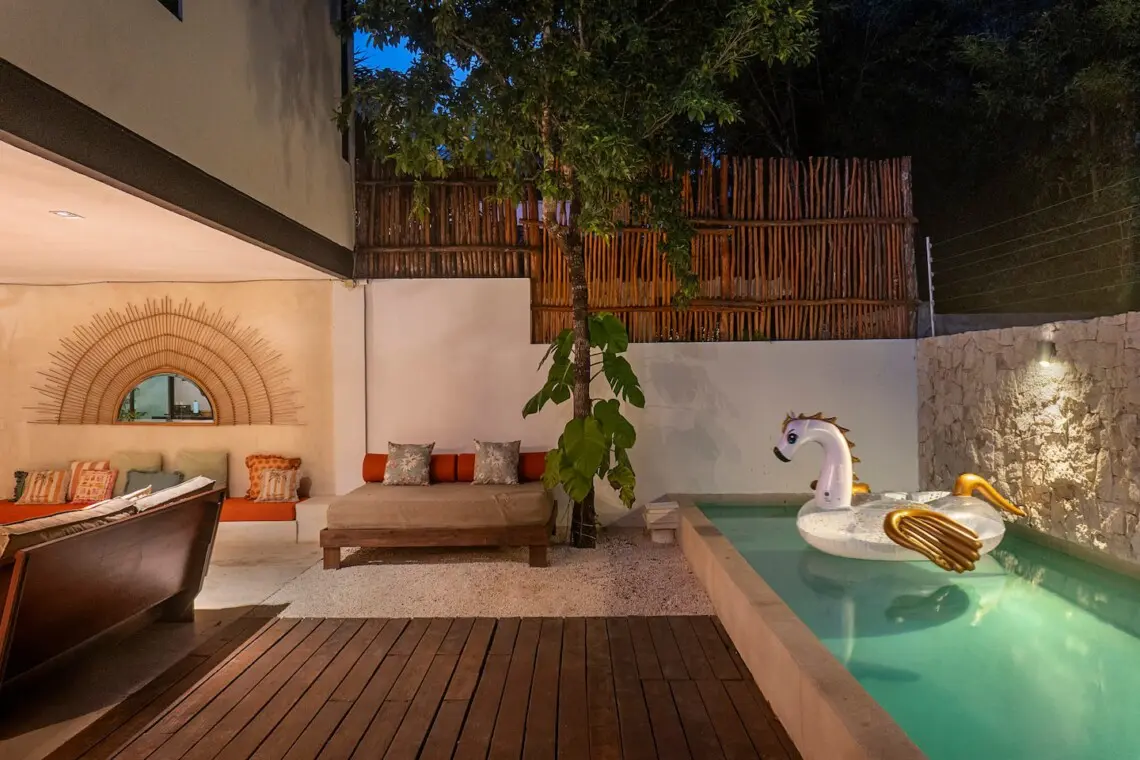 adc71c32 dd05 4628 91d3 8469a3636c67