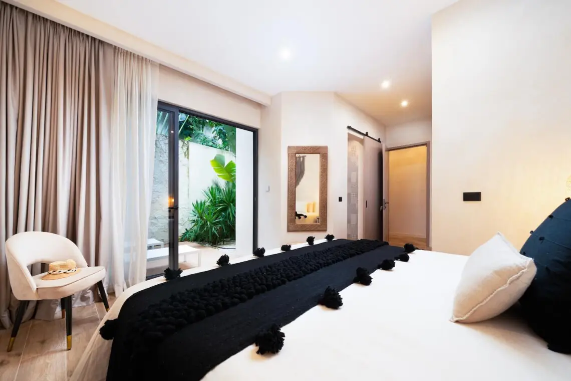 c2ff8858 e2fe 46e4 8116 b201db126e40