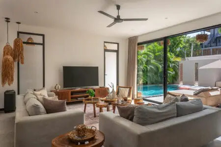 c8269a73 63dc 47f7 817e 4a11b5246113