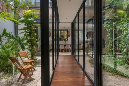 cf728569 3621 4afe 90e5 410cfee815ee