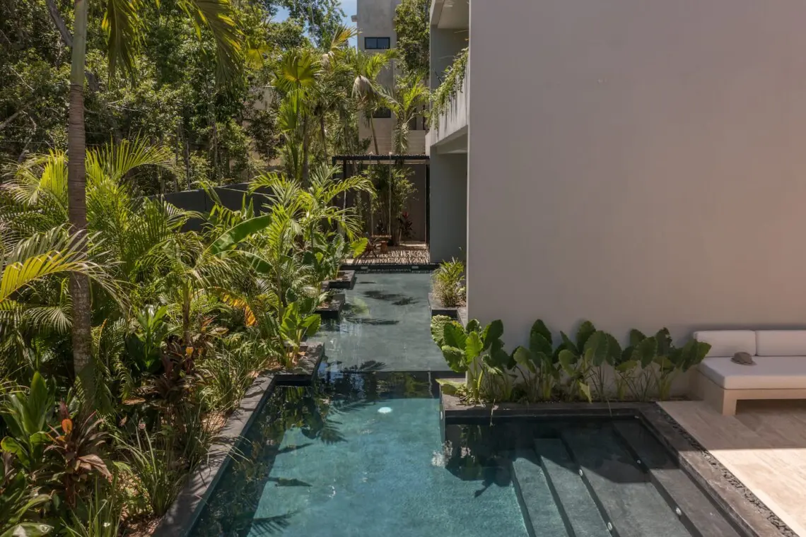 e13acc95 3758 431e bf99 b55808b92a57