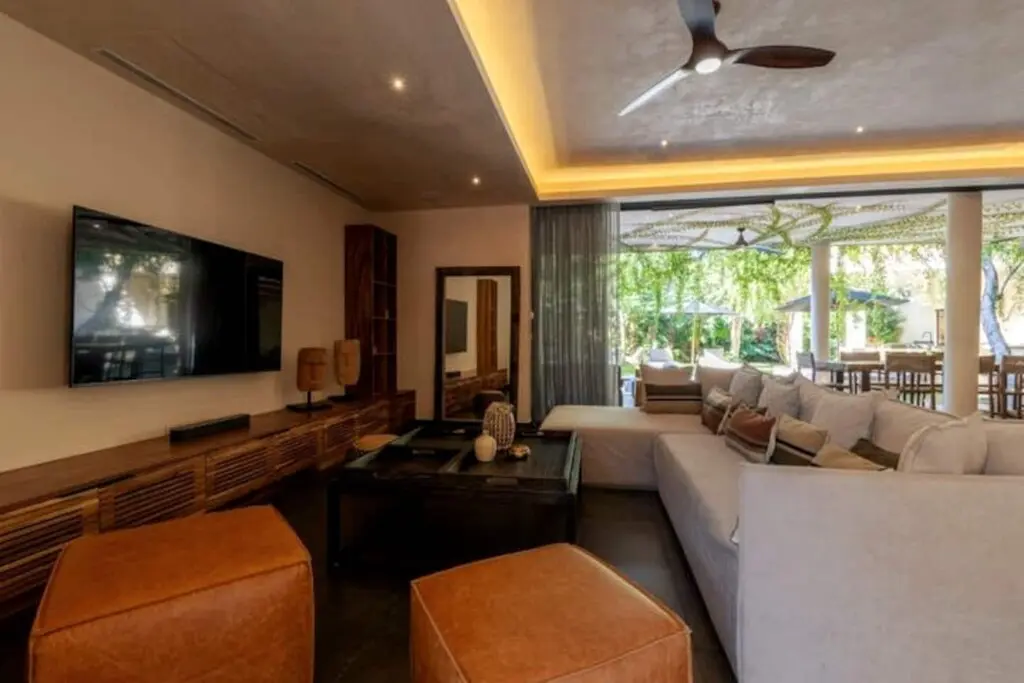 e2131108 ecf8 4c9f 9e84 d3b62c3675aa