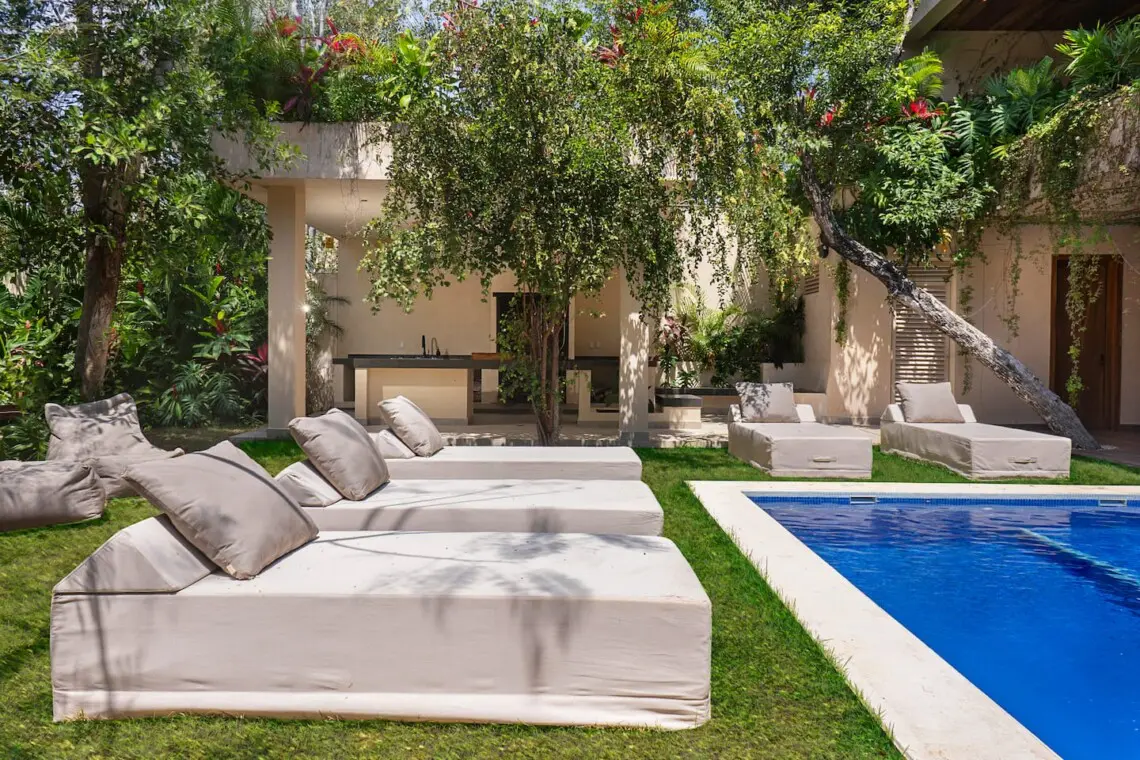 e6b63082 9476 47fb bd44 253082227af7