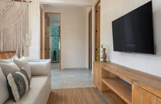 e90ae9fe ce83 49b1 9018 10738bb9ac9a