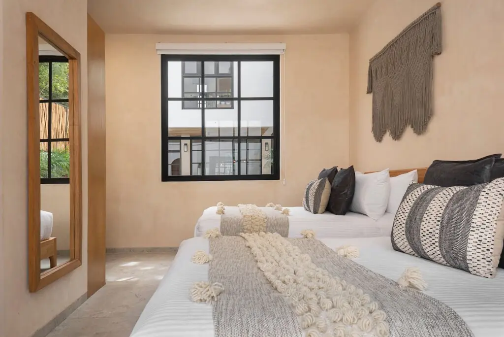 ec74ea02 65f4 4cba 85d9 e30ea2d2ec61