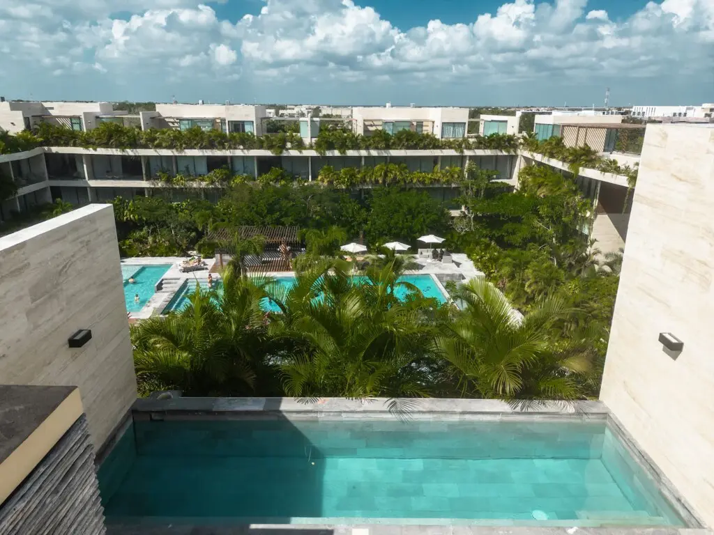 f42b04fd be04 4e21 af01 6073aa7e97f9