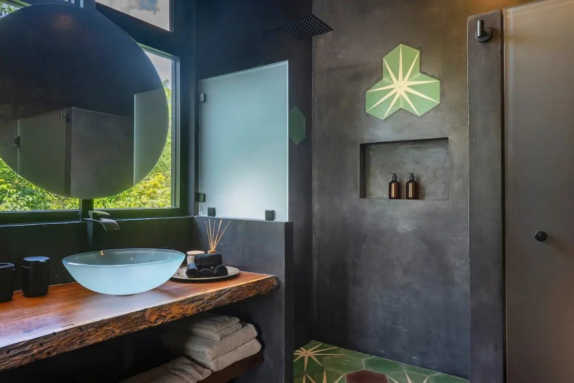 f792f6cc 04d5 48ae 9813 40601a23b215