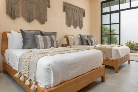 f7c635b7 92e4 4800 b883 ca0970efe37b