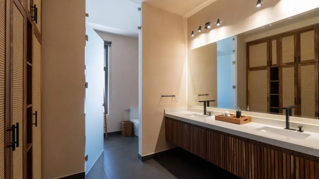 fdab2e62 4467 485f 9dff 1e5ebddcea1c