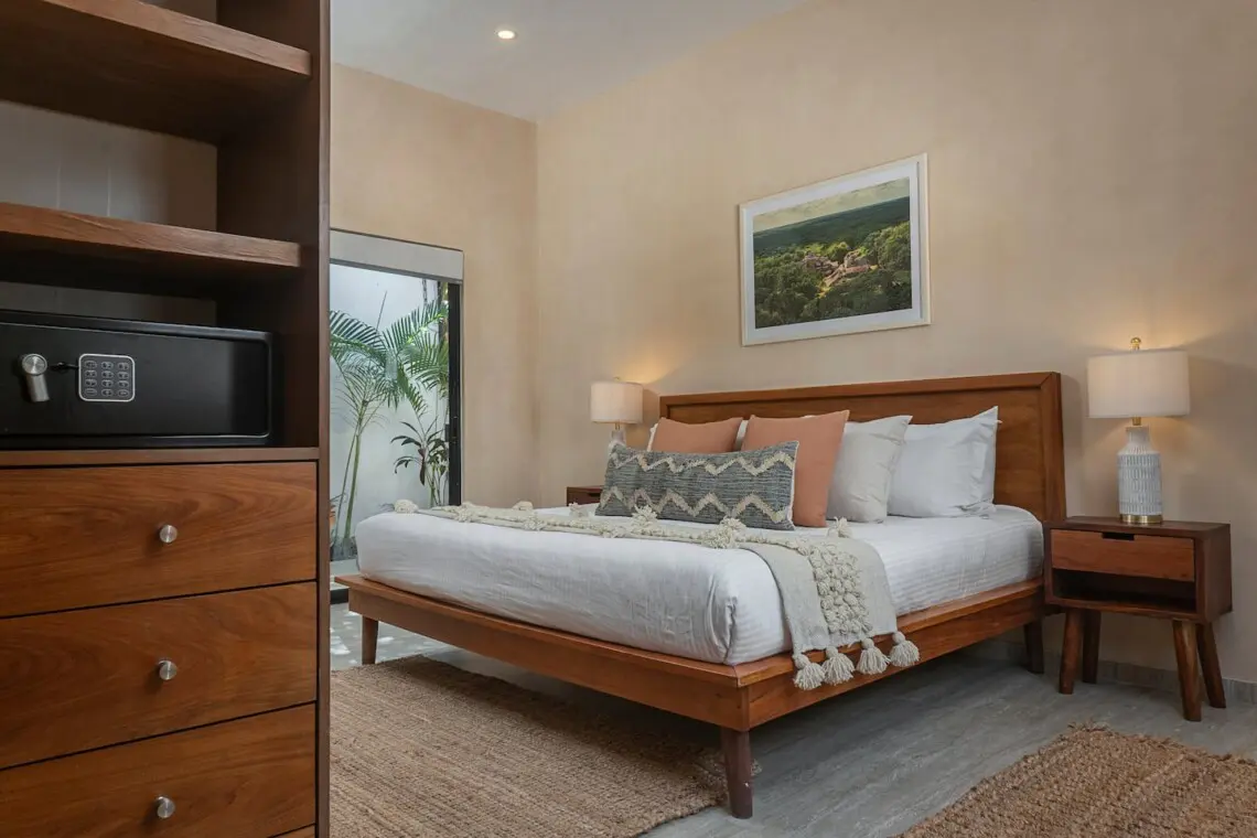 5166e908 eec5 44ee a74c 7311c9832d25