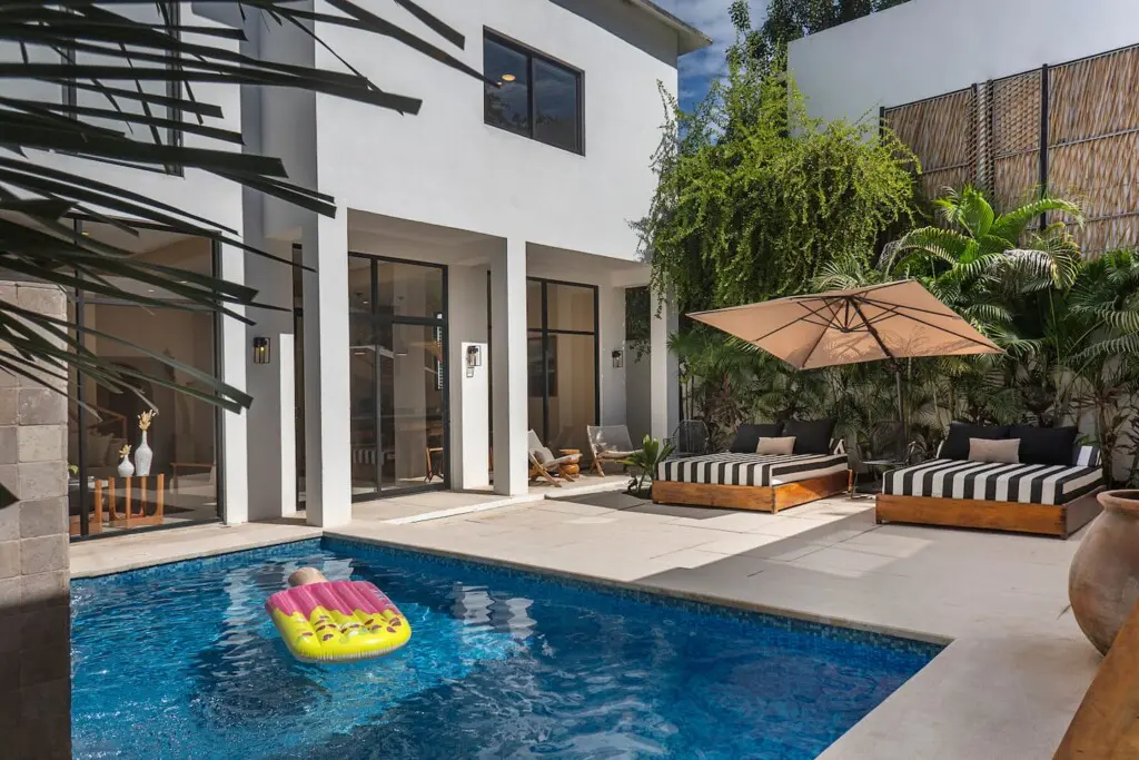 93e47bf8 8e2f 4127 94ea 9661fdce01d8