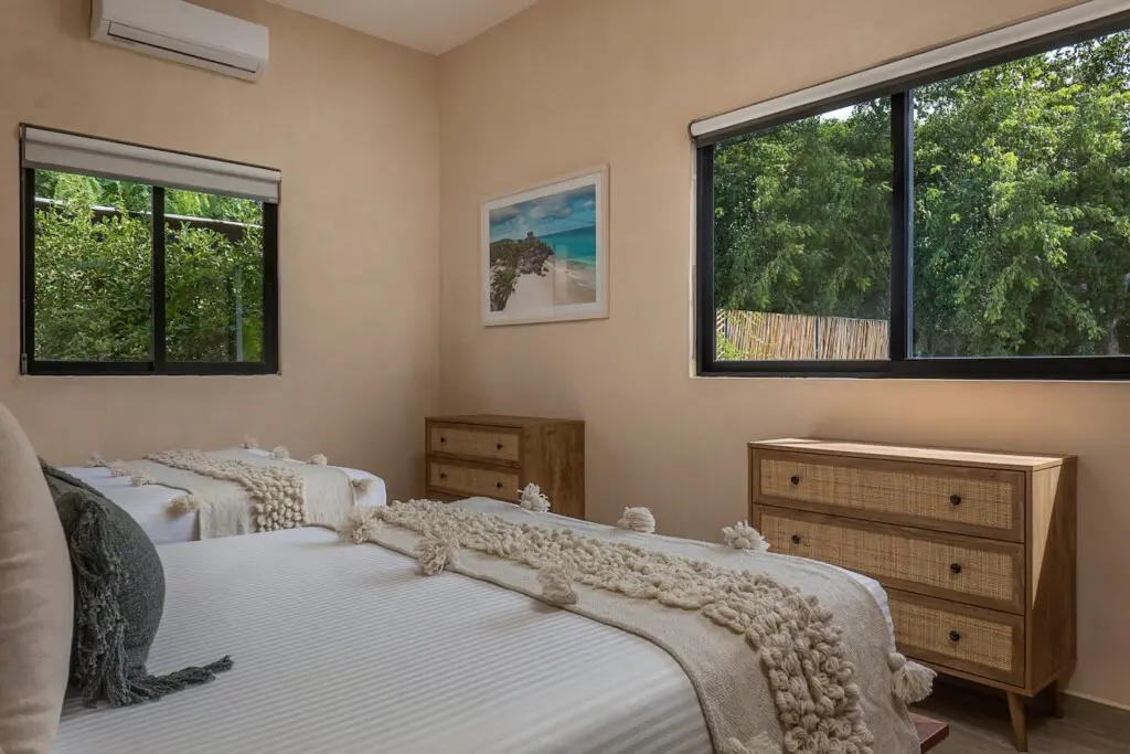 c13d0b22 364a 440d b17e 33285d7e79e5